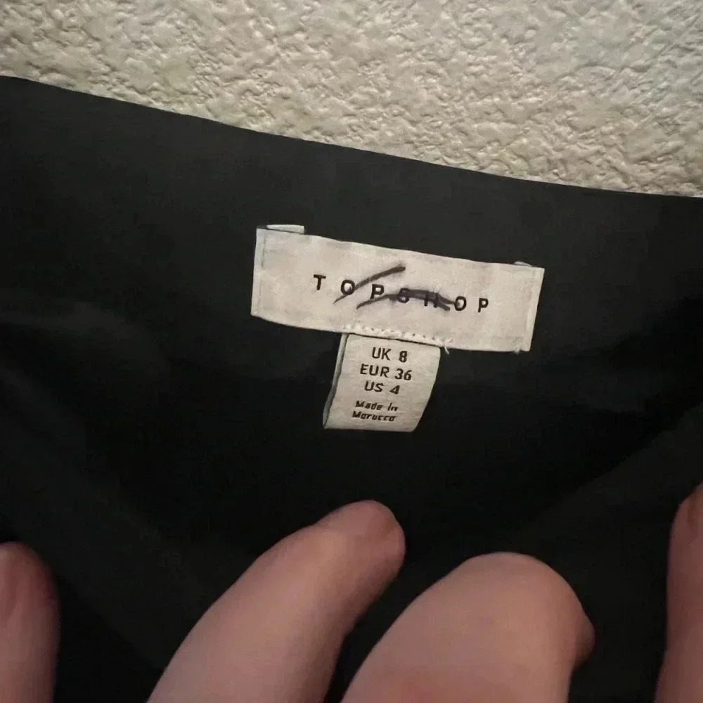 Top shop black tank top size 4 NWT - Picture 2 of 5